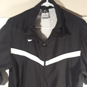 Nike dri-fit zip front wind breaker jacket